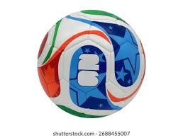 津巴布韦球队首夺联赛冠军，球队老板直接揣25万美元现金奖励球队