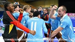 麻将里如何降低放铳率（麻将实战避免放铳的技巧）