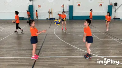 🚨 独家 - 都灵对莱斯特城中场布巴卡里·苏马雷表现出兴趣。首次会谈进展顺利。转会市场 来源：著名记者斯基拉